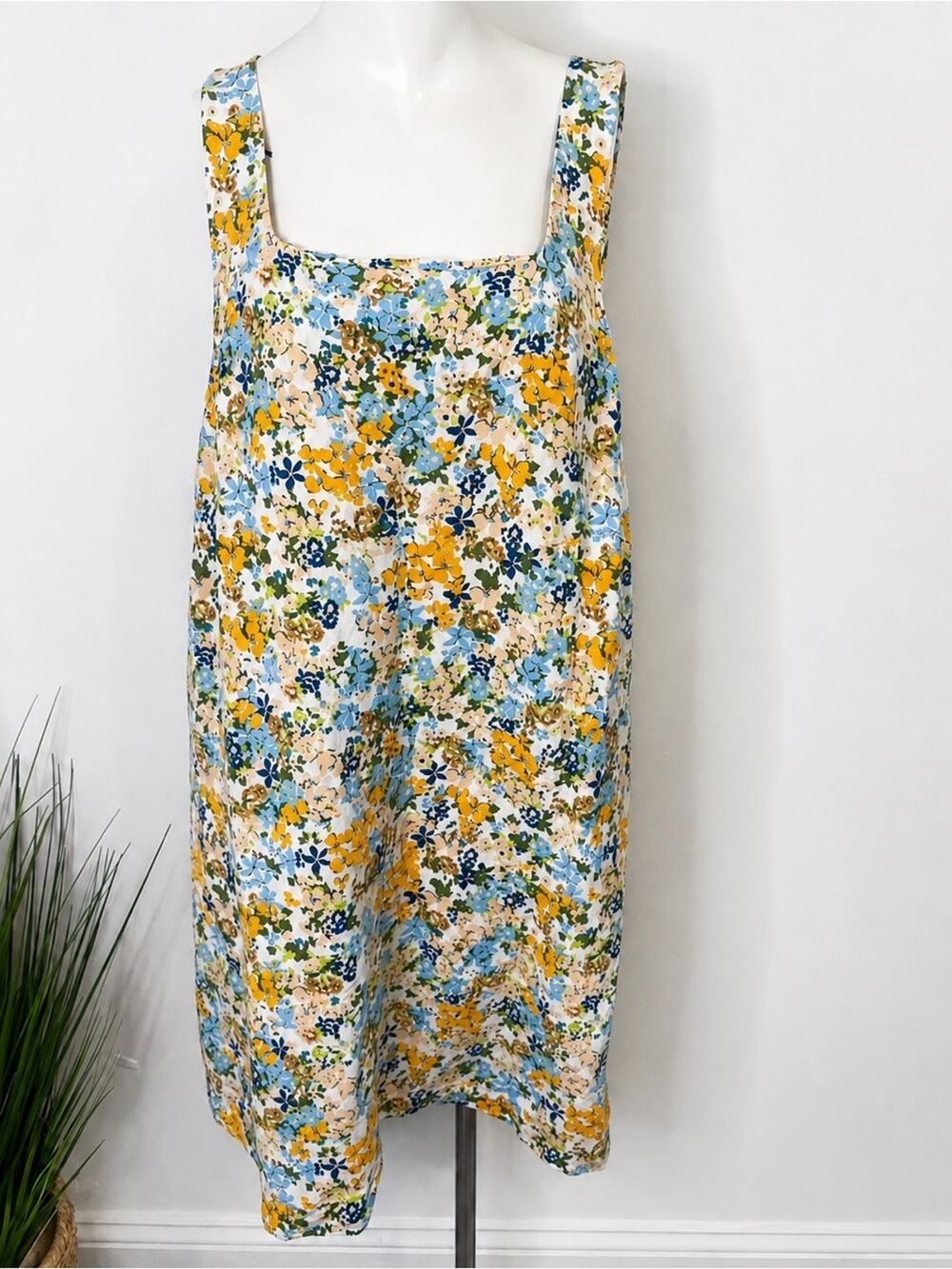LC Lauren Conrad Floral Sleeveless Shift Dress Women’s Large Cottagecore